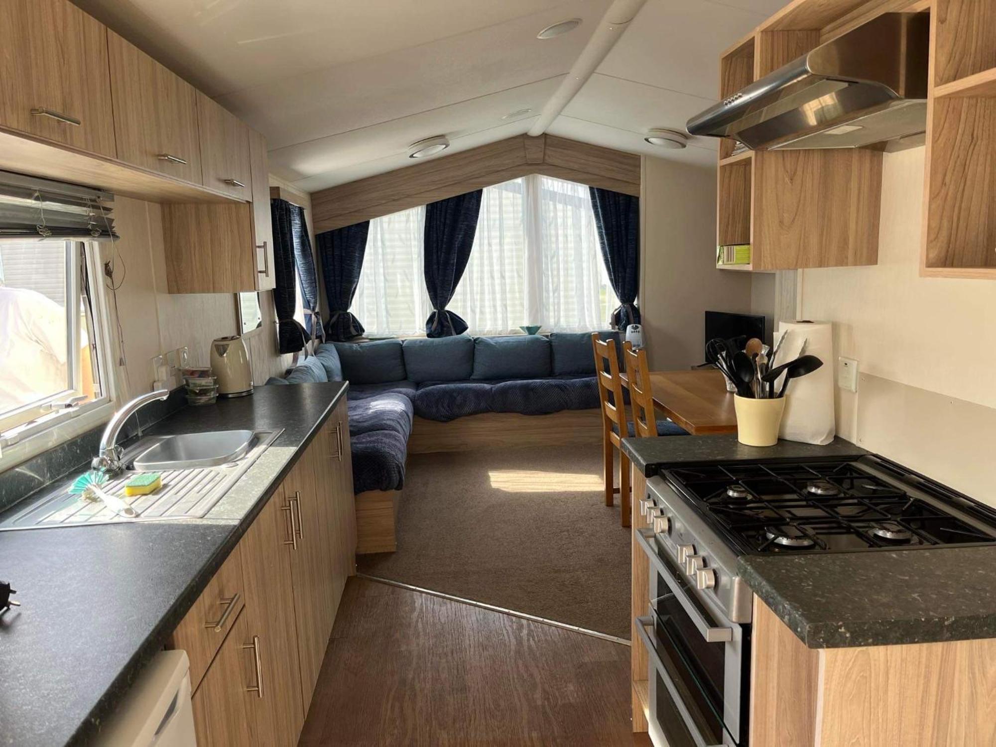 Lyntons 3 Bedroom Caravan Pets Stay Free Linen Included Хечем Экстерьер фото